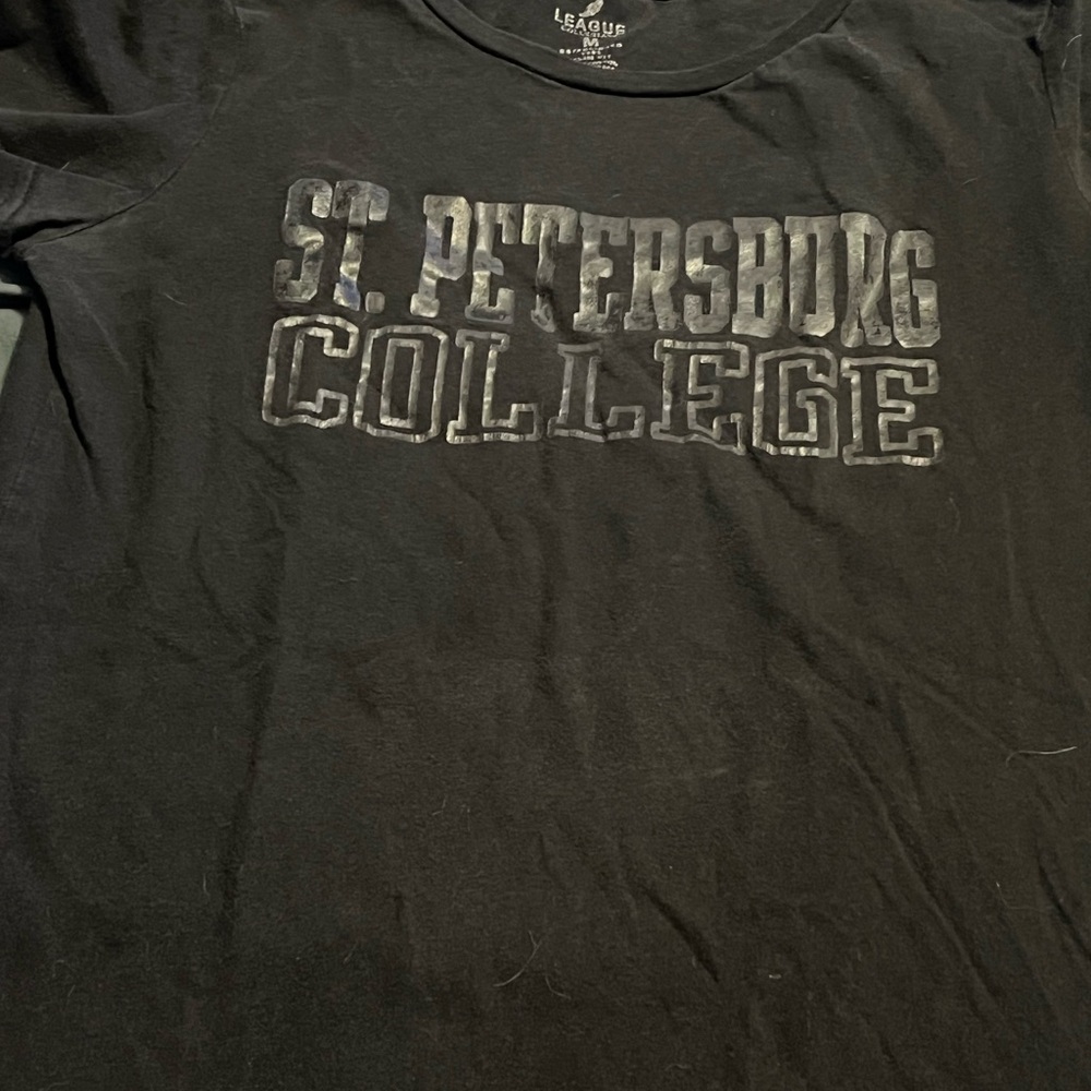 Black T shirt that says St Petersburg College